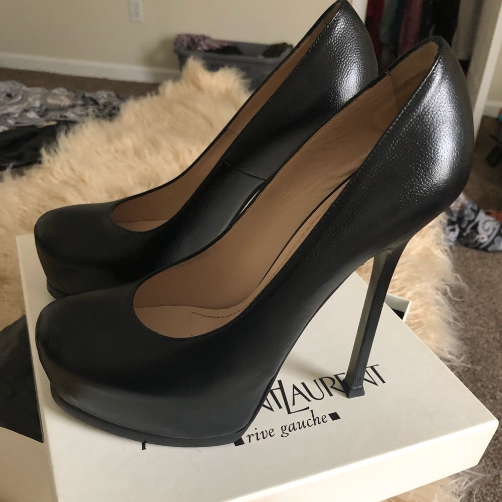Authentic like new Saint Laurent high heels